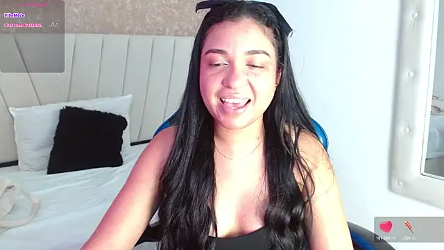 AliceSmity__ webcam