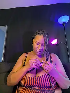 GirthGoddessCoco webcam