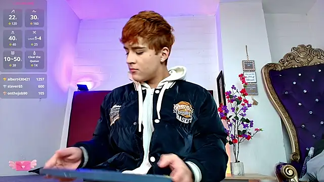 lucass_love (M twink) - show cum