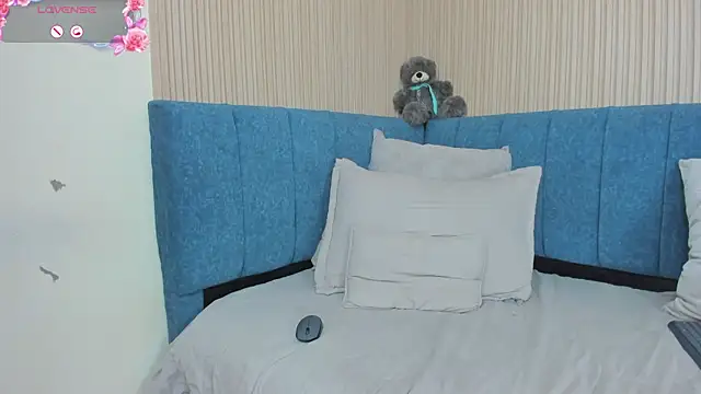 angel_ponce webcam