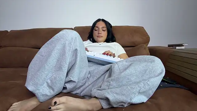 LucyHotty_ webcam