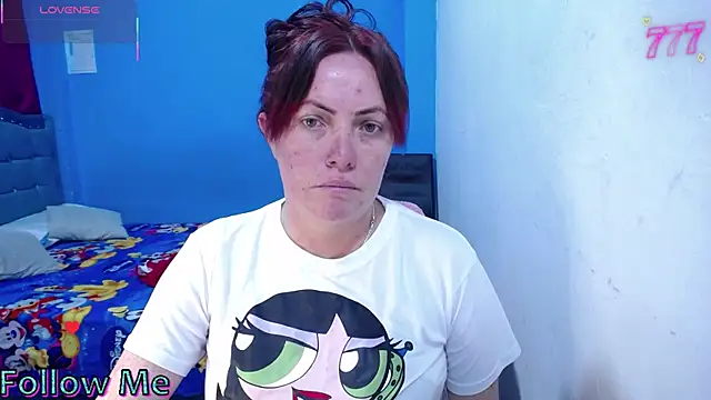 carolinhe26 webcam