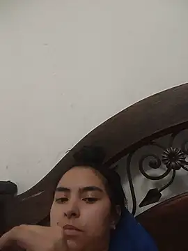 Amarantha_222 webcam