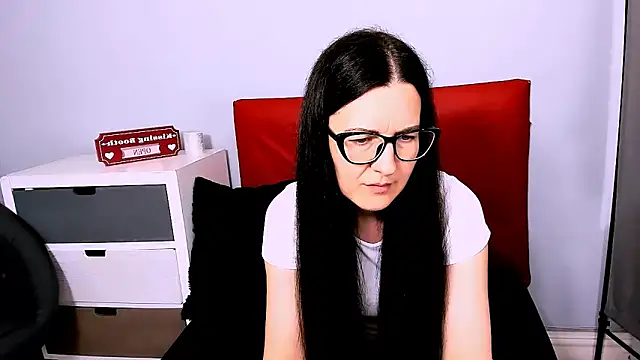 NadiaXlove webcam
