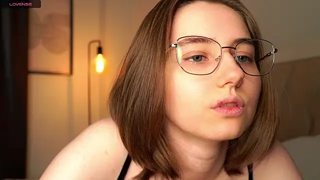 MeghanElson webcam