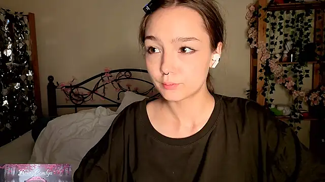 HoneyComfy webcam
