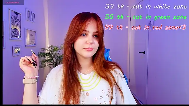 Elle_Funning webcam