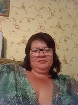 NysiOlsen live cam on StripChat