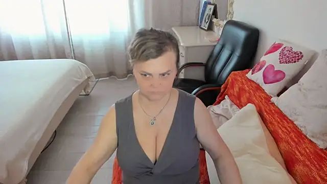 MildMature webcam