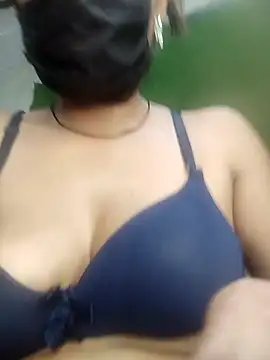 HOTTY-TINA live cam on StripChat