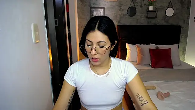 isa_cruzx webcam