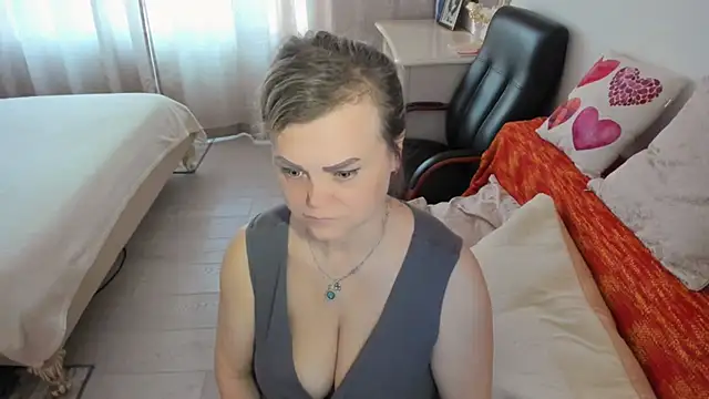 MildMature webcam