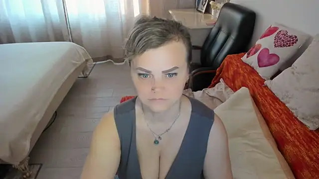 MildMature webcam