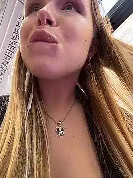 Liza_risky webcam