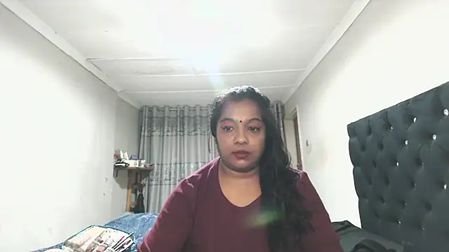 Indianmayaxoxo webcam
