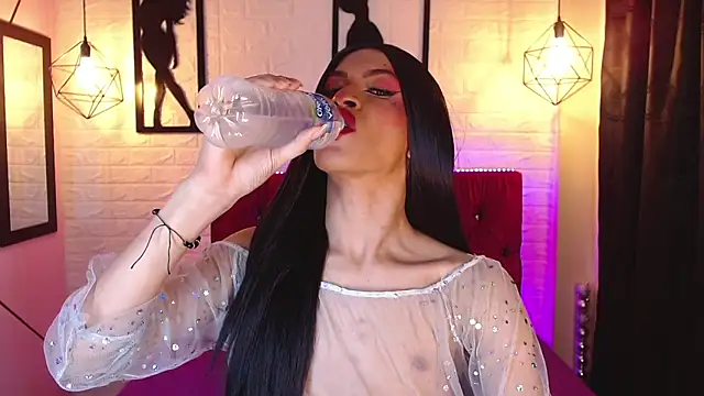 agatha_rodriguez live cam on StripChat