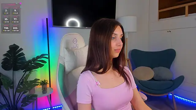 Kira_Moonnn webcam