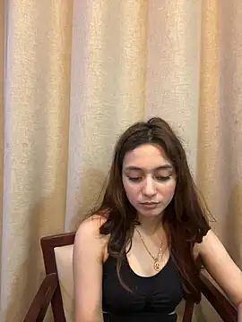 Lilywant live cam on StripChat
