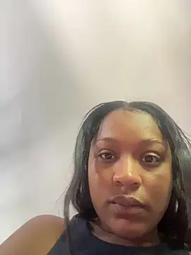 Prettywettkittycc webcam