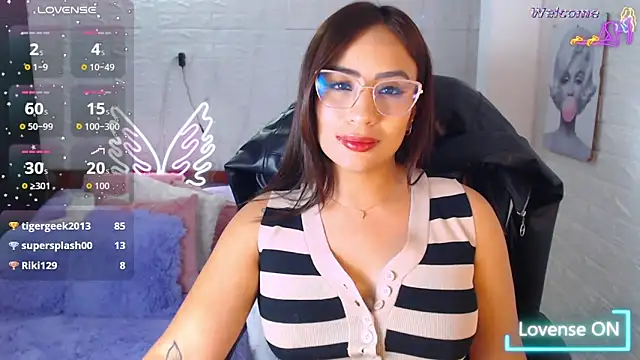 Paulina_627 webcam