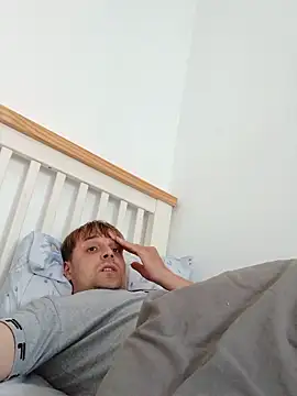 Levarboy live cam on StripChat