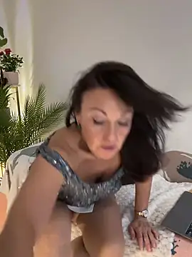 HotLdyllic webcam