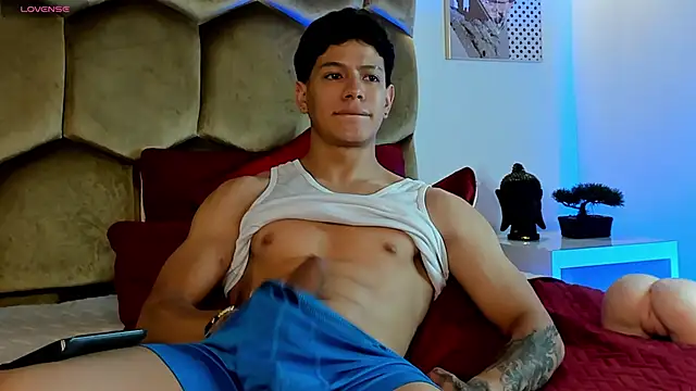 TonyPetrovjs webcam