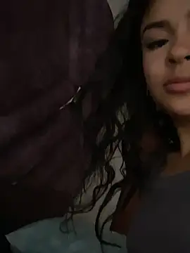 AlanaMartinez_Pink webcam