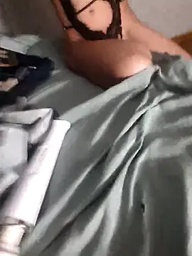 Sensuallovee80 webcam