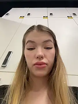 Dreamy_Mia webcam