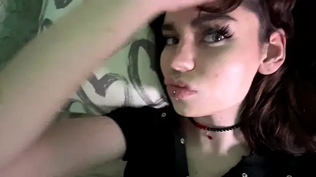 LaceyBatter webcam