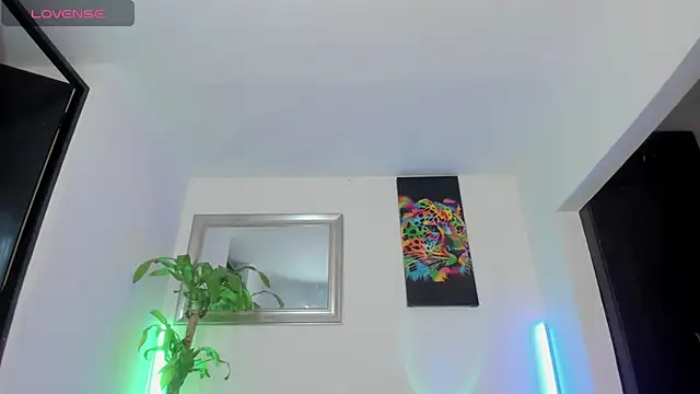 Naughty_Blue live sex cam