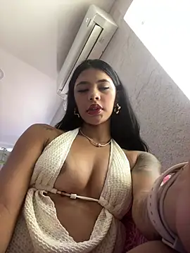 AntonellaRossi live cam preview on Stripchat