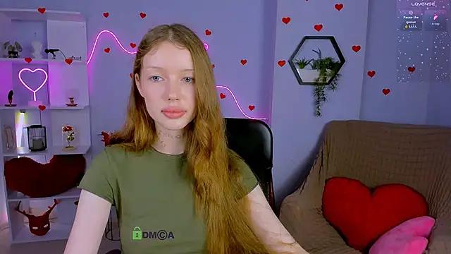 khloebeauty (F teen) - show panties
