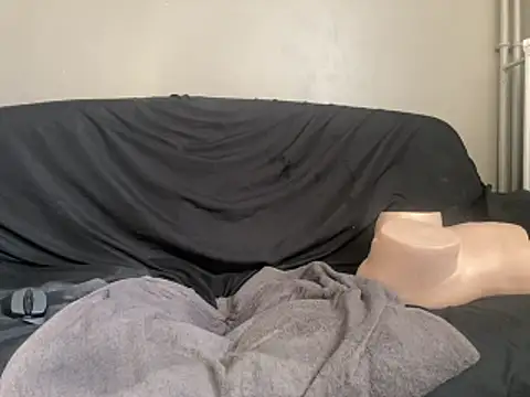 bruceishorny_ (M young) - IM BACK
