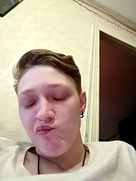 AliceWeolsx webcam