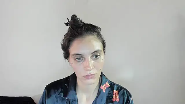 mariecam420 live cam on StripChat