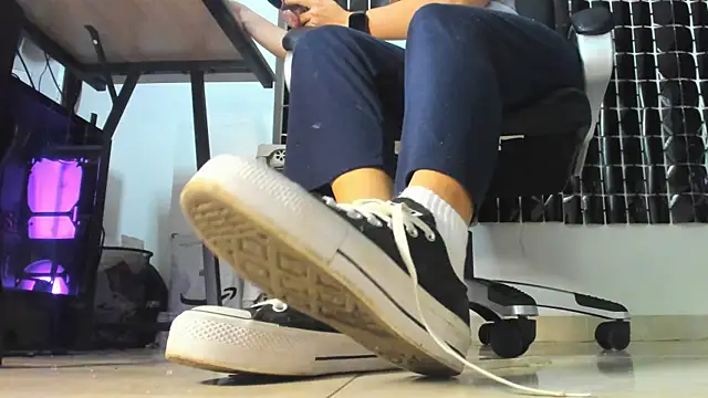 MissAlmaFenix webcam