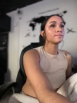 Isabella-Teen