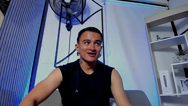 LiamDeep webcam