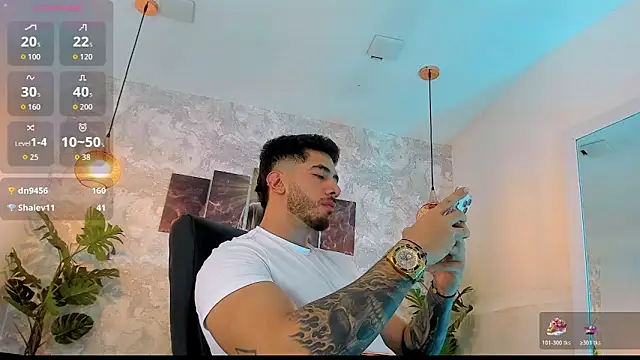 Nate_franco live cam on StripChat