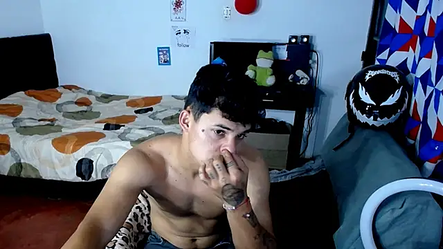 freddy_romas webcam