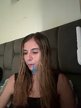 AllieYourGirl webcam
