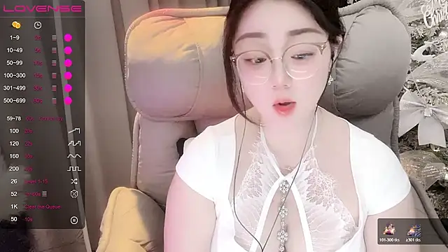 Monica-666888- webcam