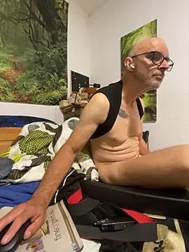 Yogirebell webcam