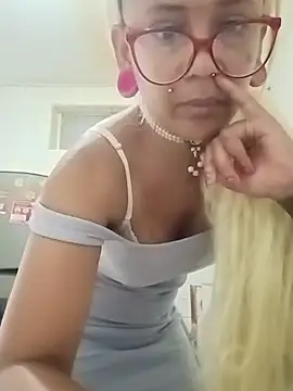xblackstarX1 webcam