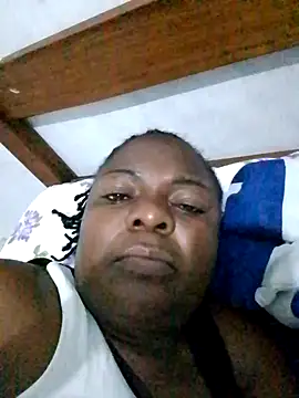 Prettyluna00 webcam