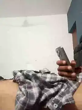 Bhabhi-auntylover live cam on StripChat