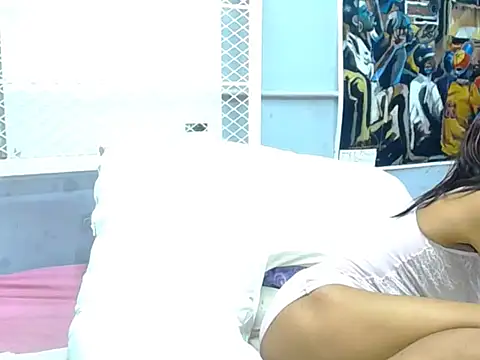 Areil10 live cam on StripChat