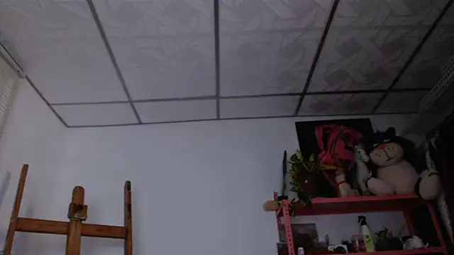 mariecam420 live cam on StripChat